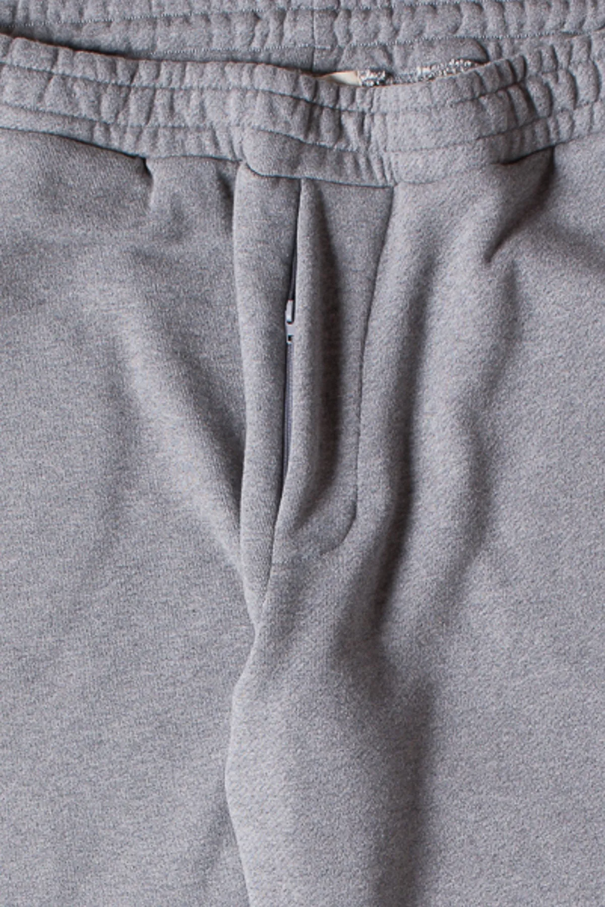 08 / Tracksuit Trousers Grey