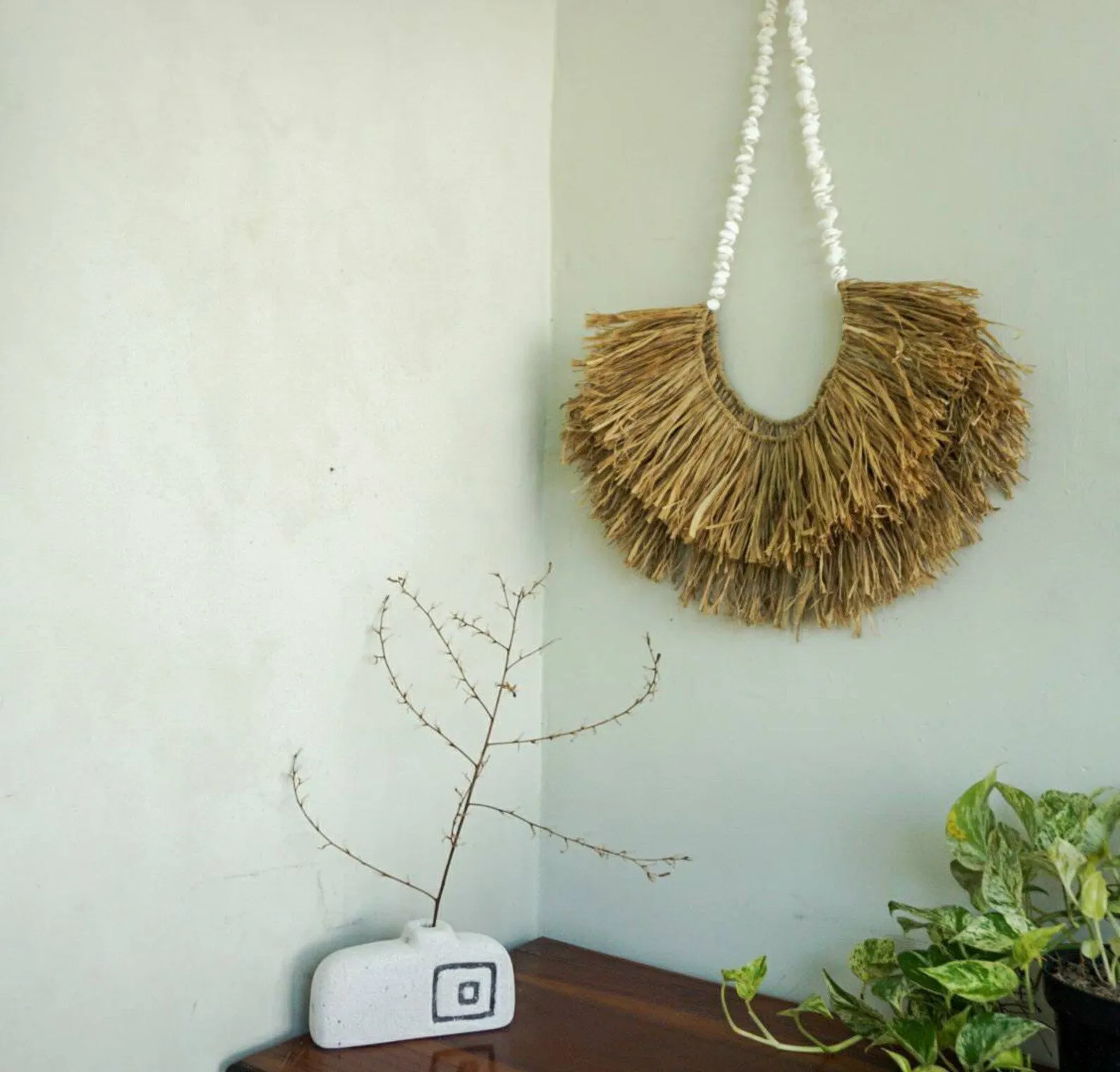 Boho raffia white shells wall hanging decoration