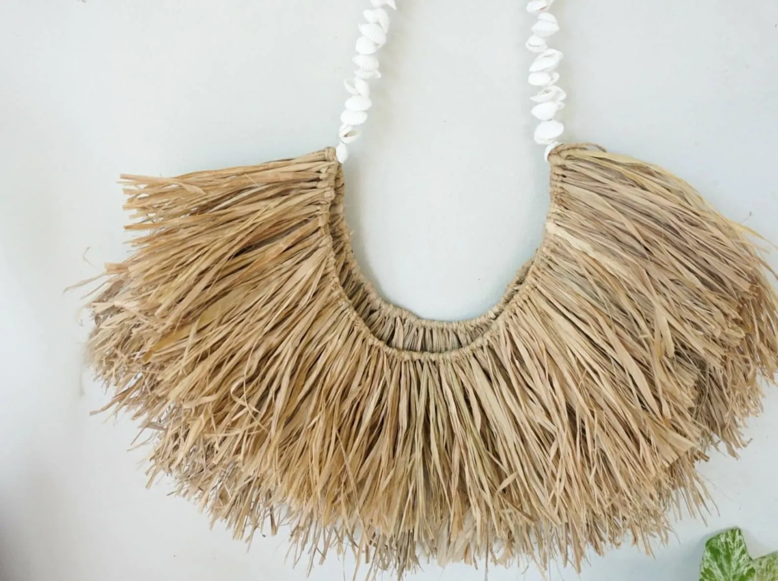 Boho raffia white shells wall hanging decoration