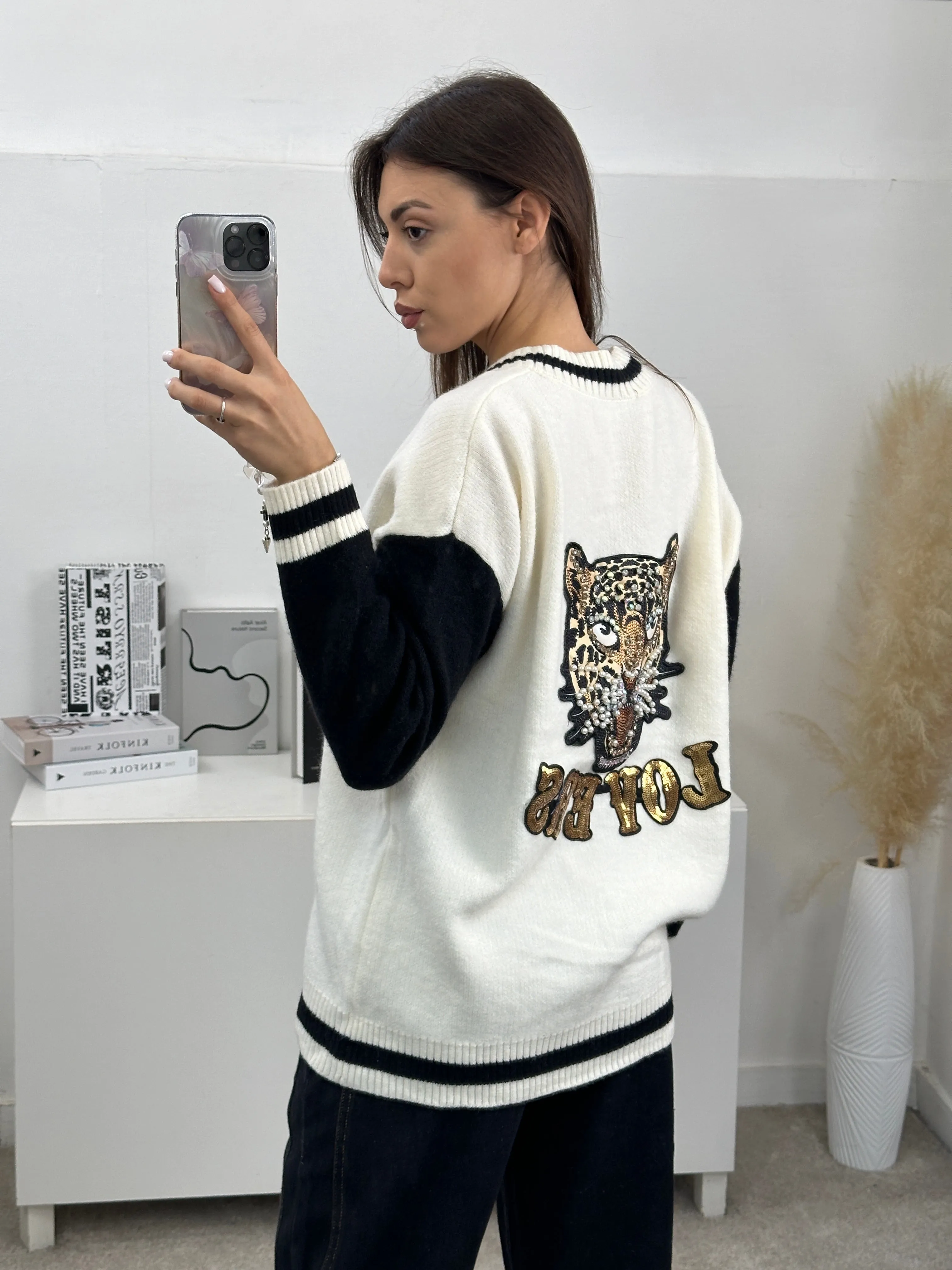 Cardigan con TIGRE