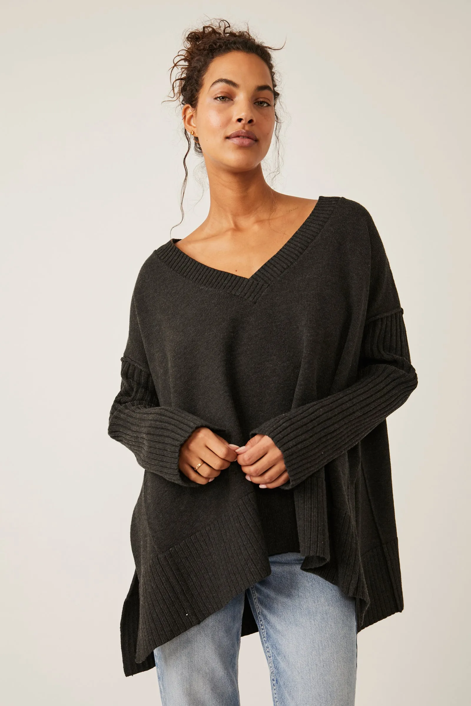 FREE PEOPLE ORION A LINE TUNIC IN  CARBON