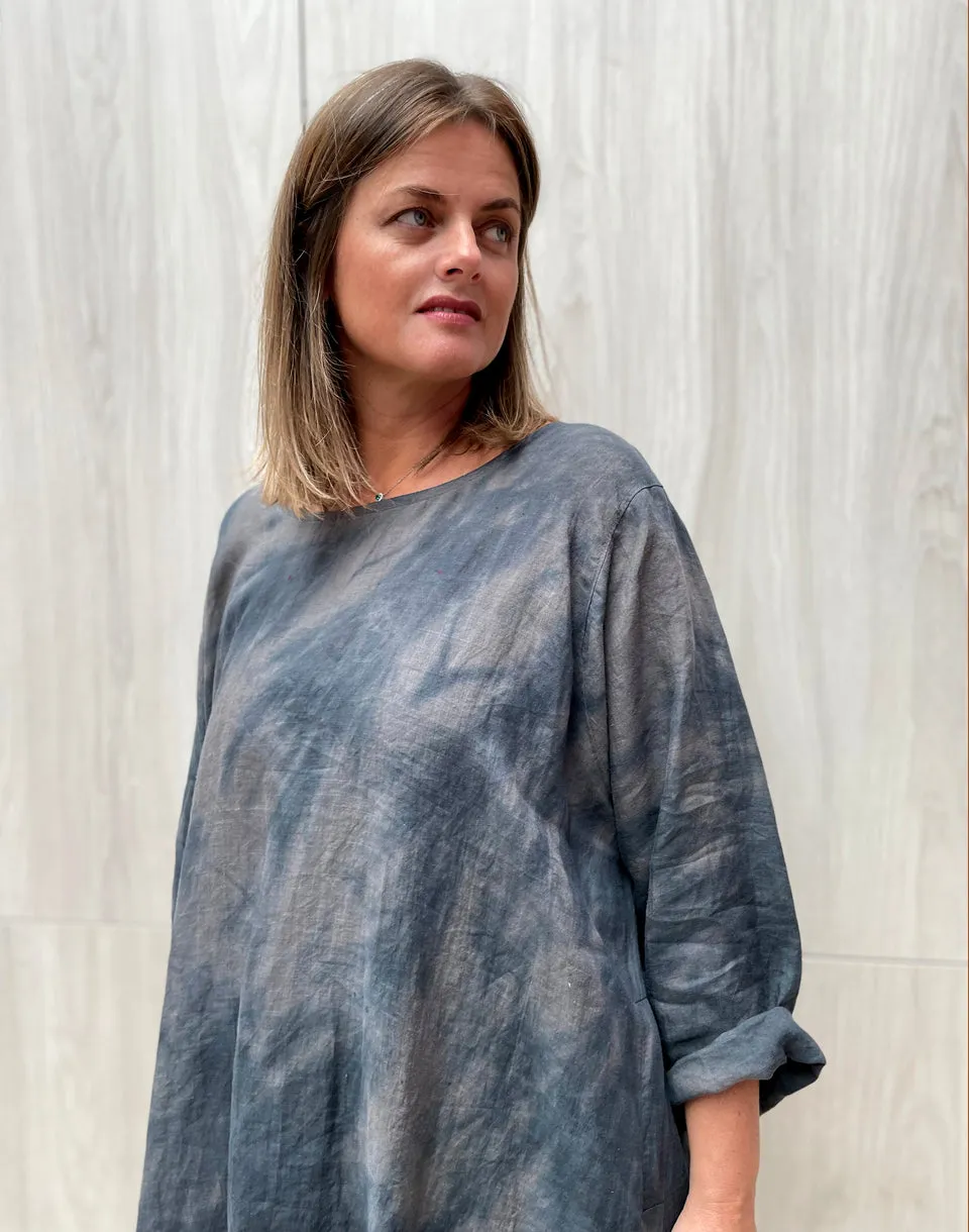 Linen Tulip Tunic in Indigo Arashi