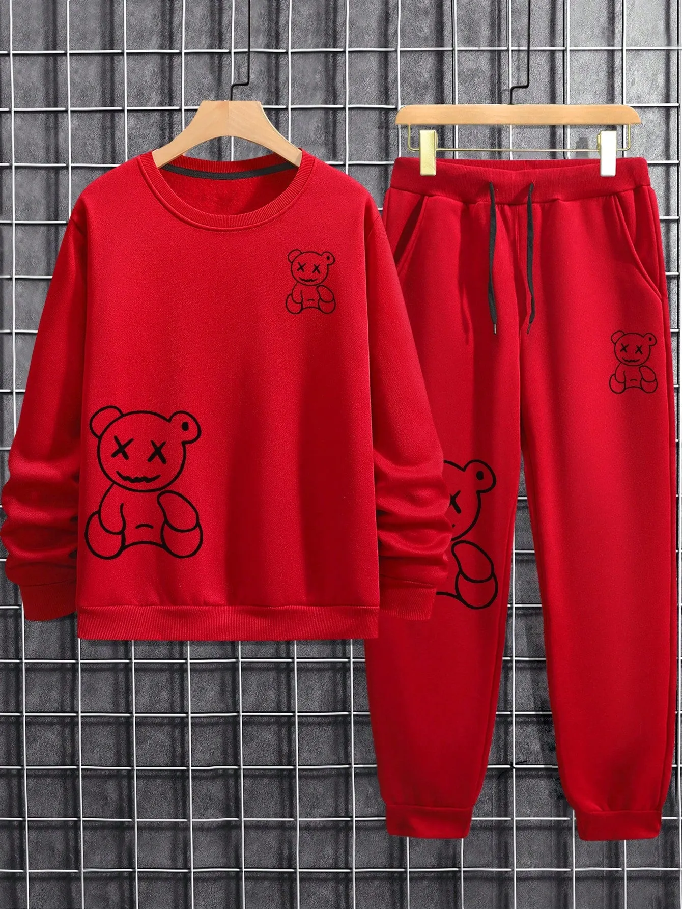 Manfinity Men's Teddy Bear Print Round Neck Sweatshirt And Sweatpants Set