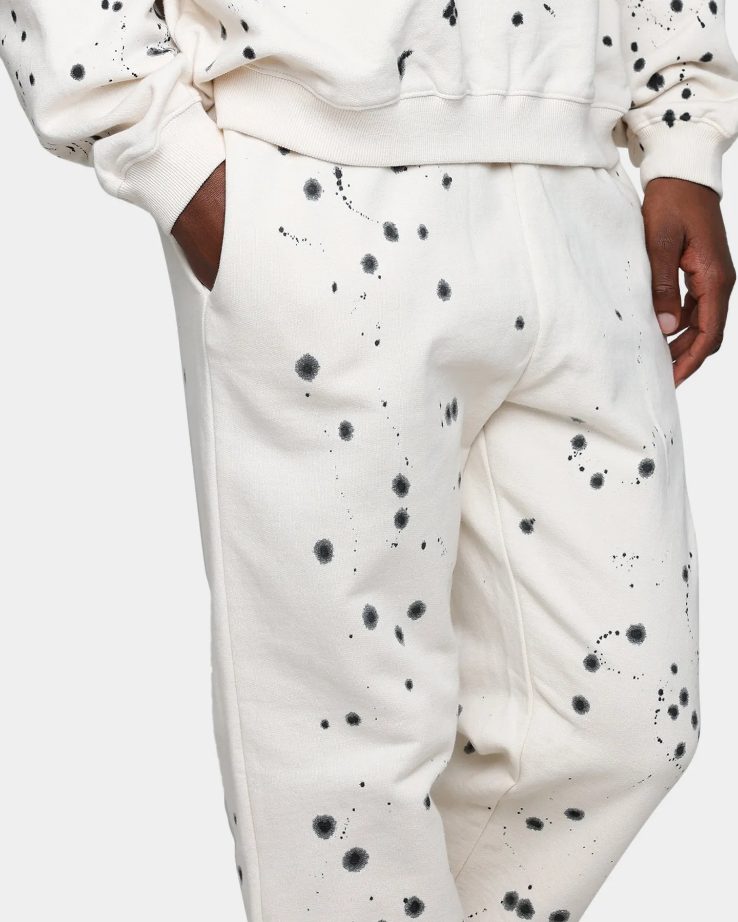 MNML Ink Spill Sweatpants Off White