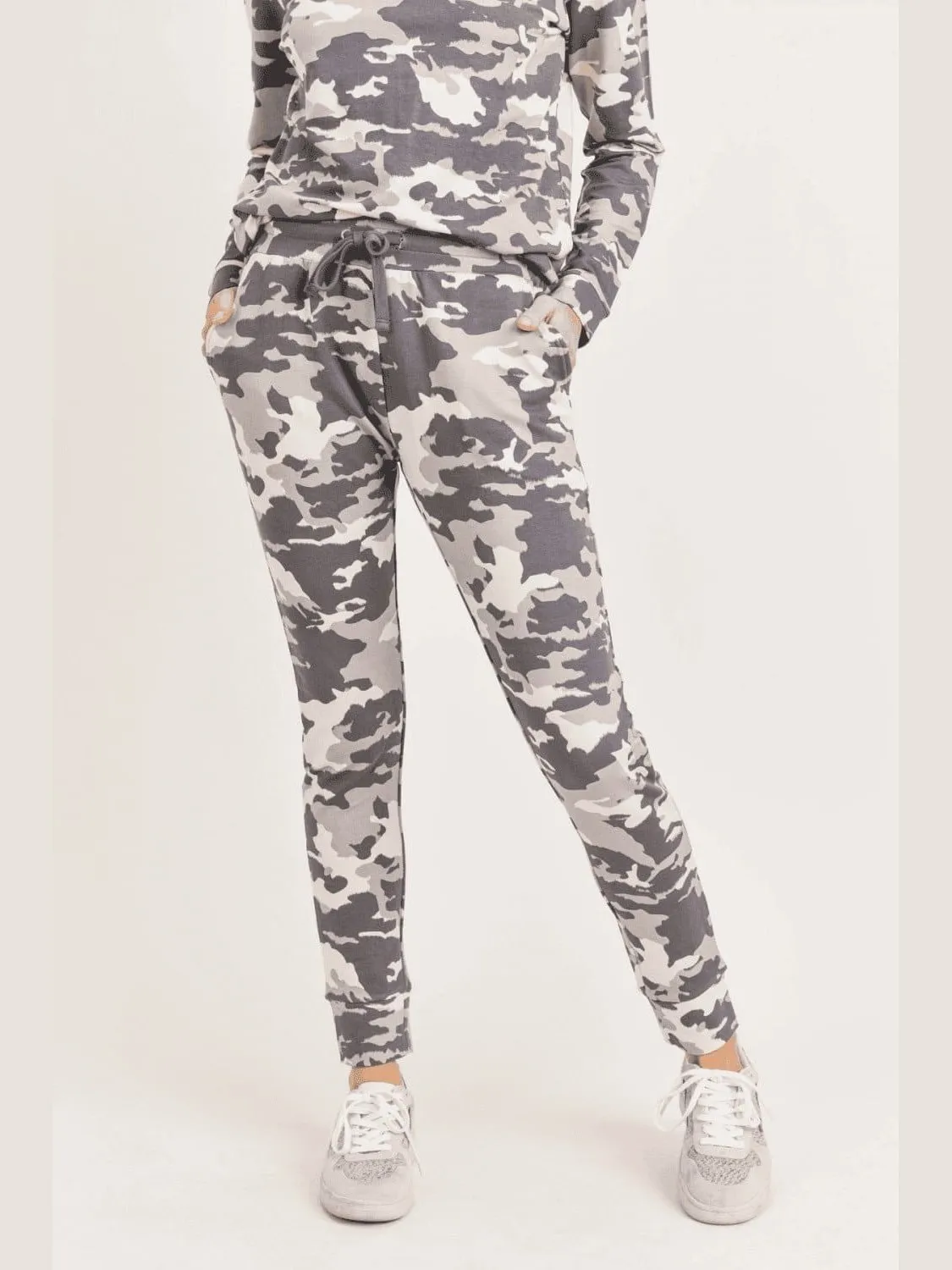 Mono B Camo Jogger