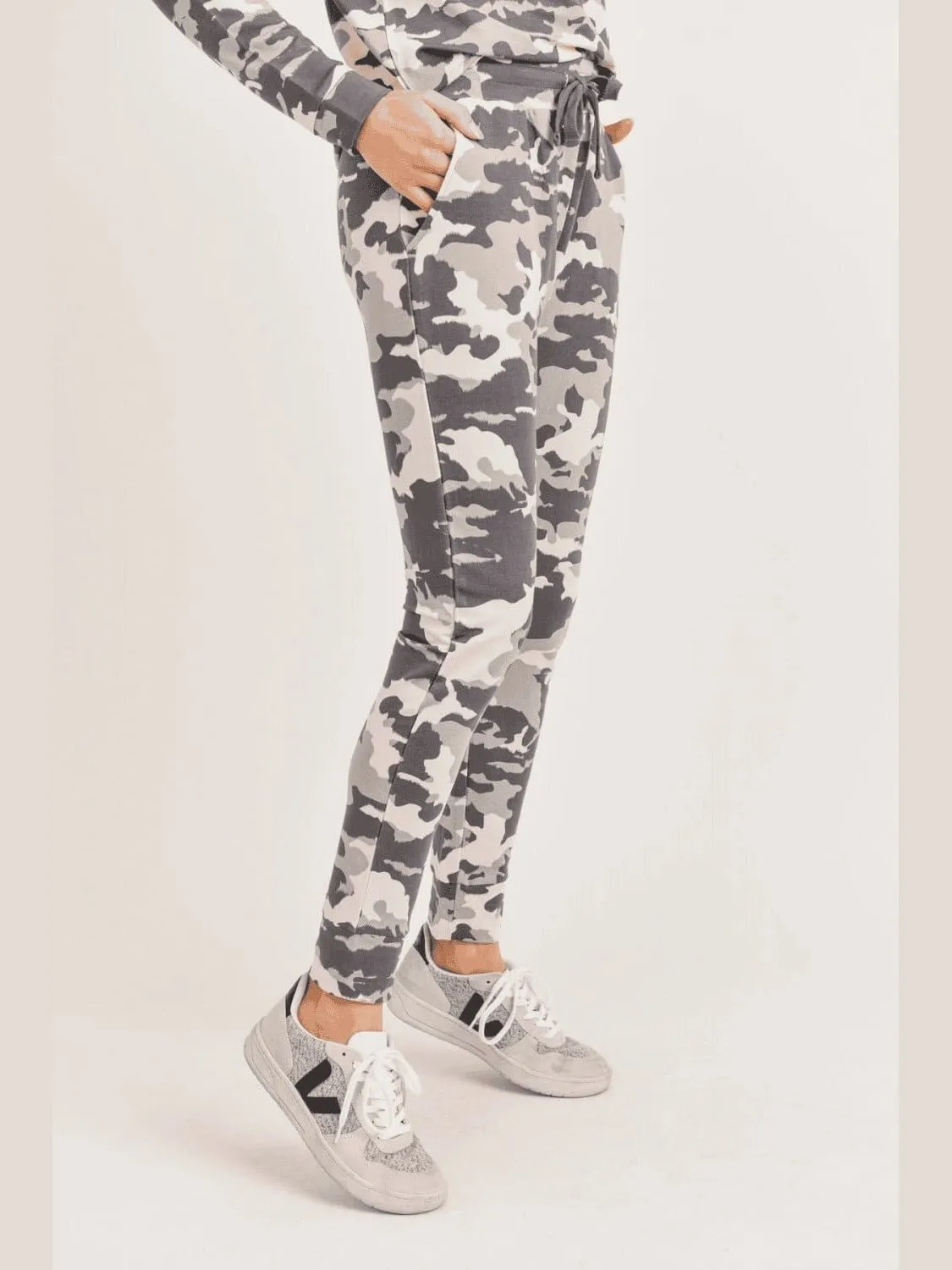 Mono B Camo Jogger