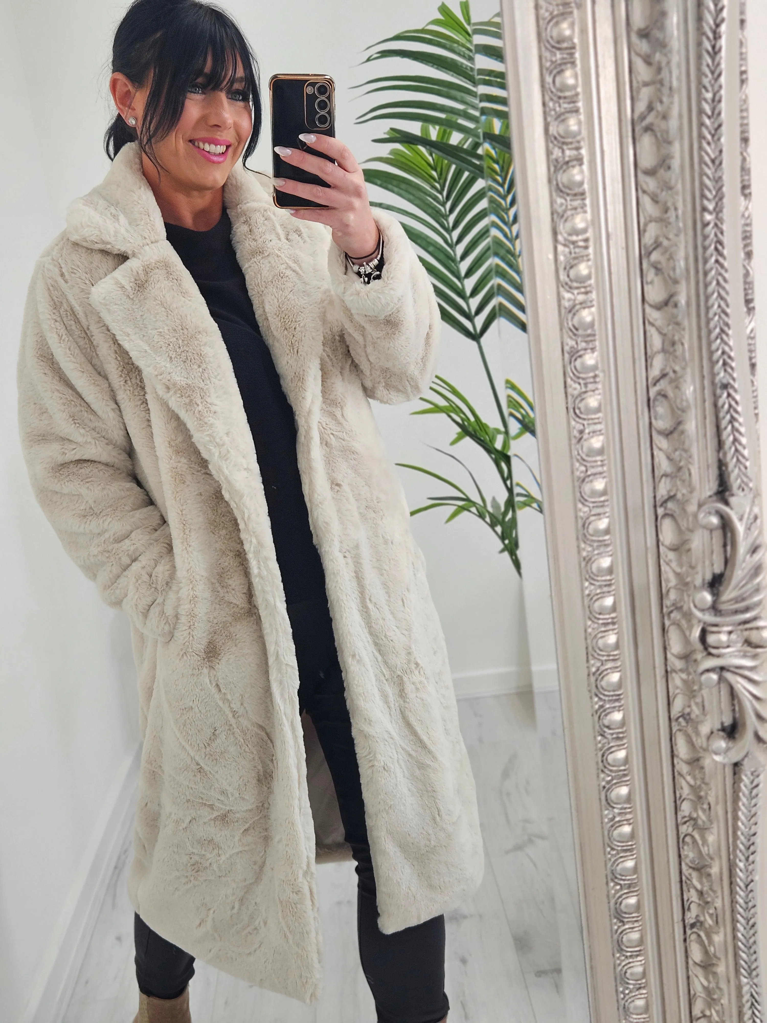 Oslo Faux Fur Coat Long (Curvy) - (choose your Colour)