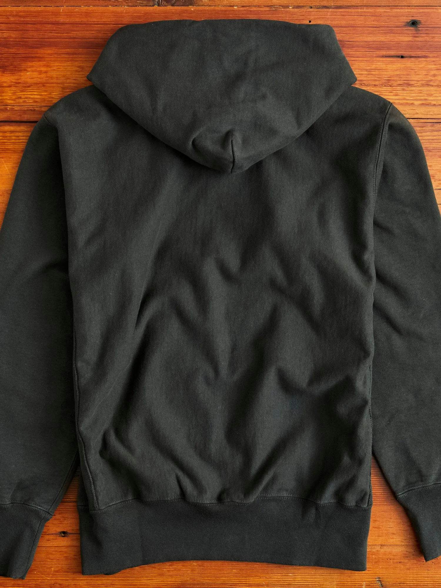 Reverse Weave Heavyweight Pullover Hoodie in Black