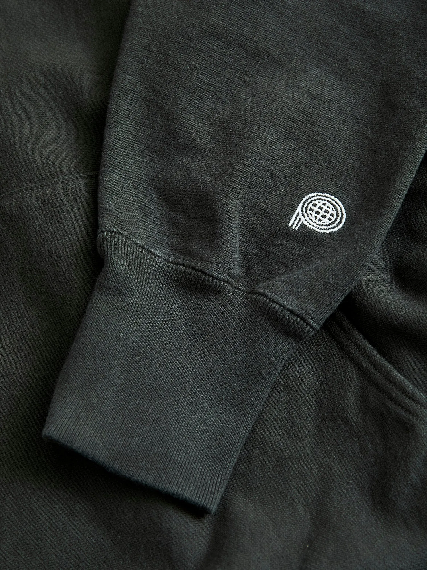 Reverse Weave Heavyweight Pullover Hoodie in Black