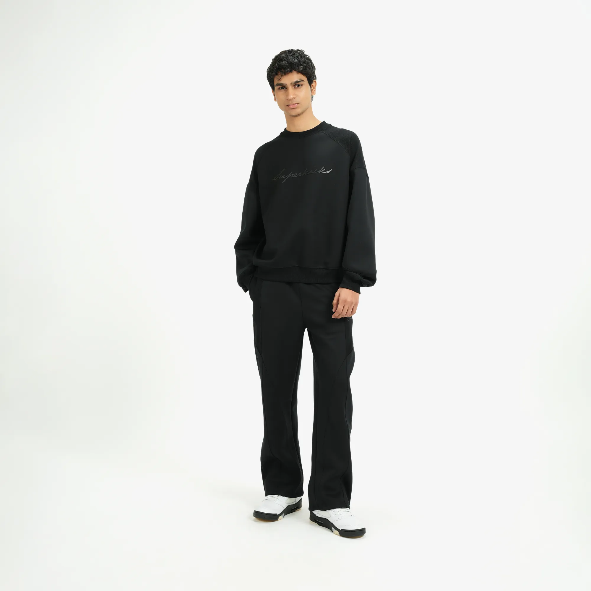 Superkicks | SIGNATURE SWEATSHIRT { MIDNIGHT BLACK