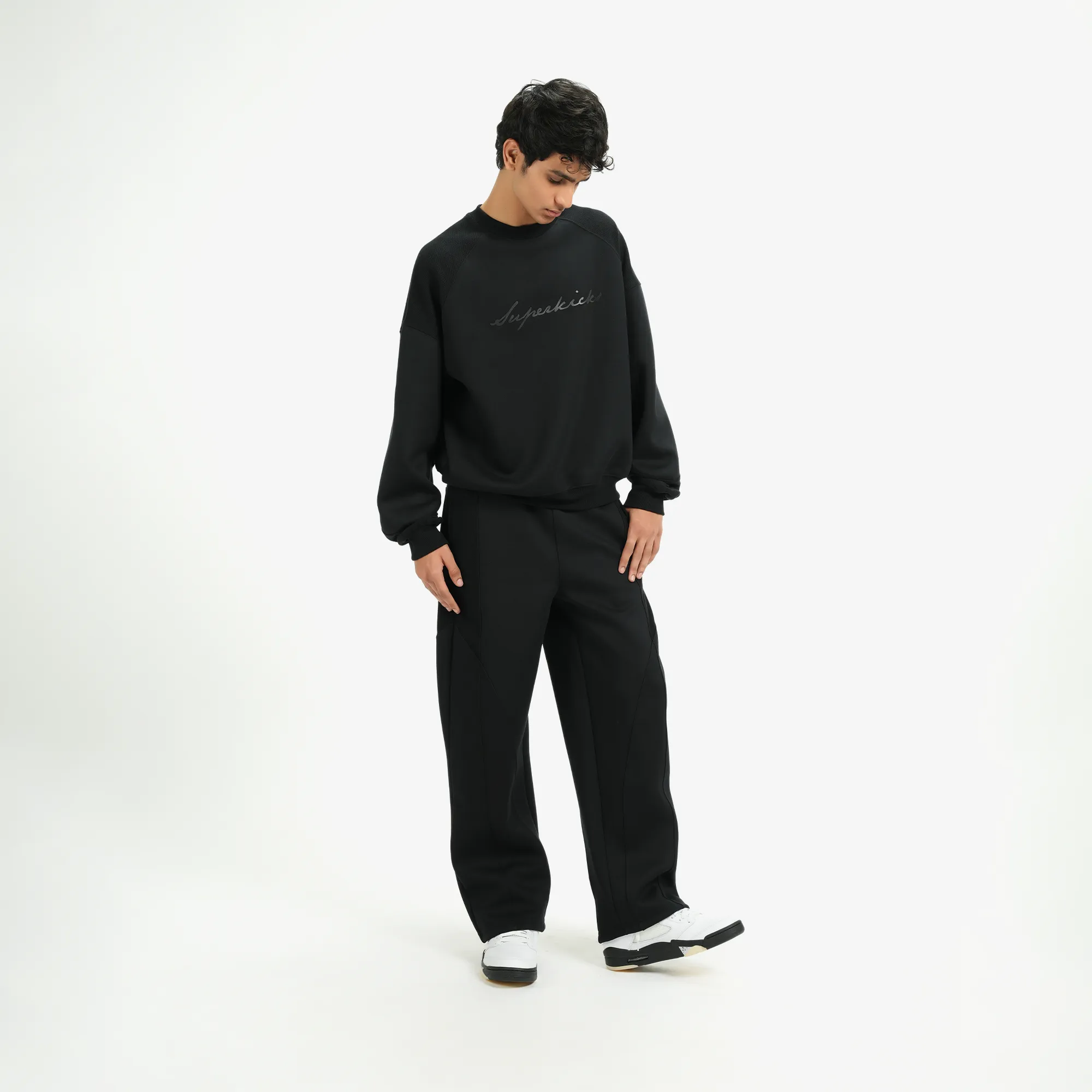 Superkicks | SIGNATURE SWEATSHIRT { MIDNIGHT BLACK