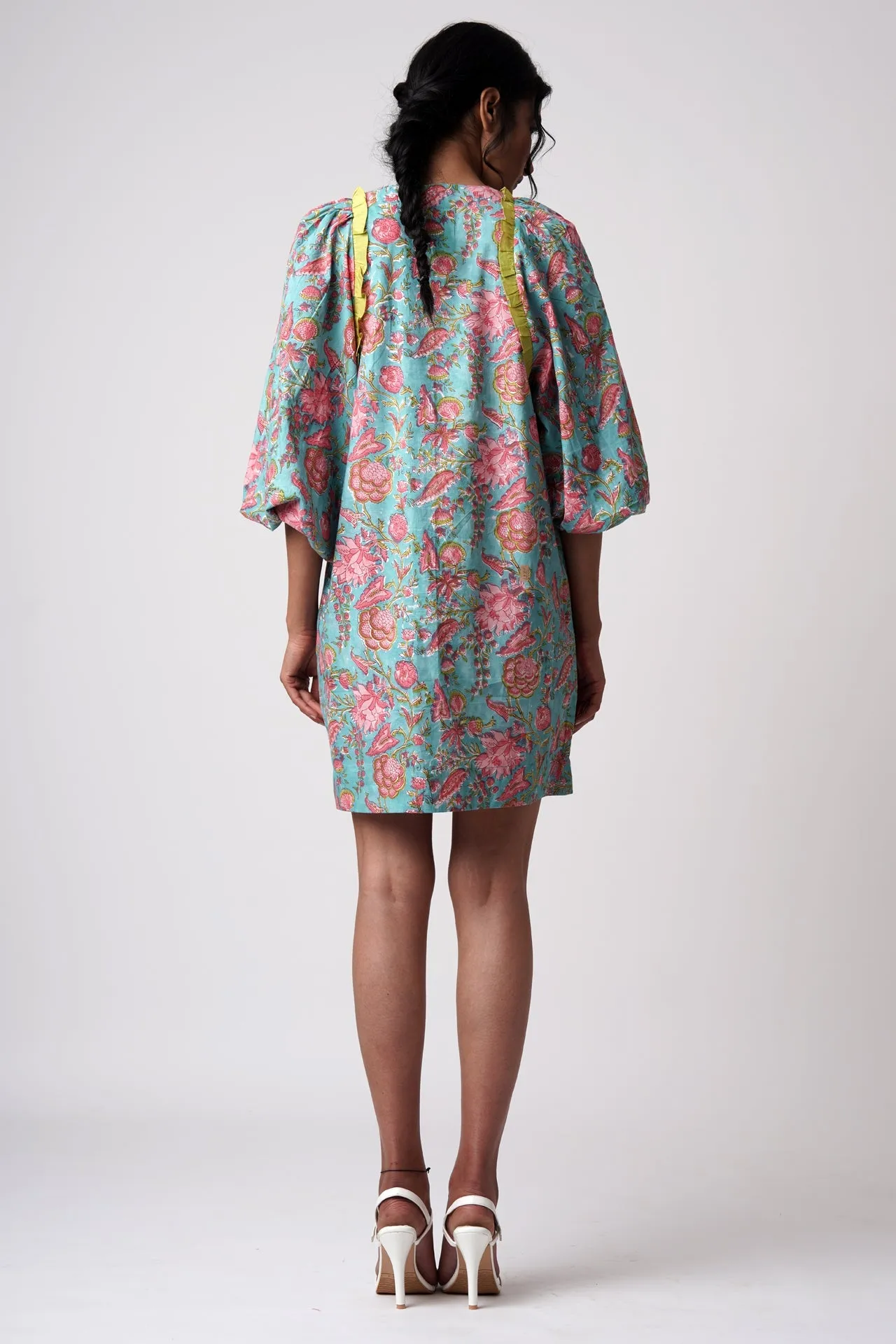 Tamy - Billowing Sleeve Dress