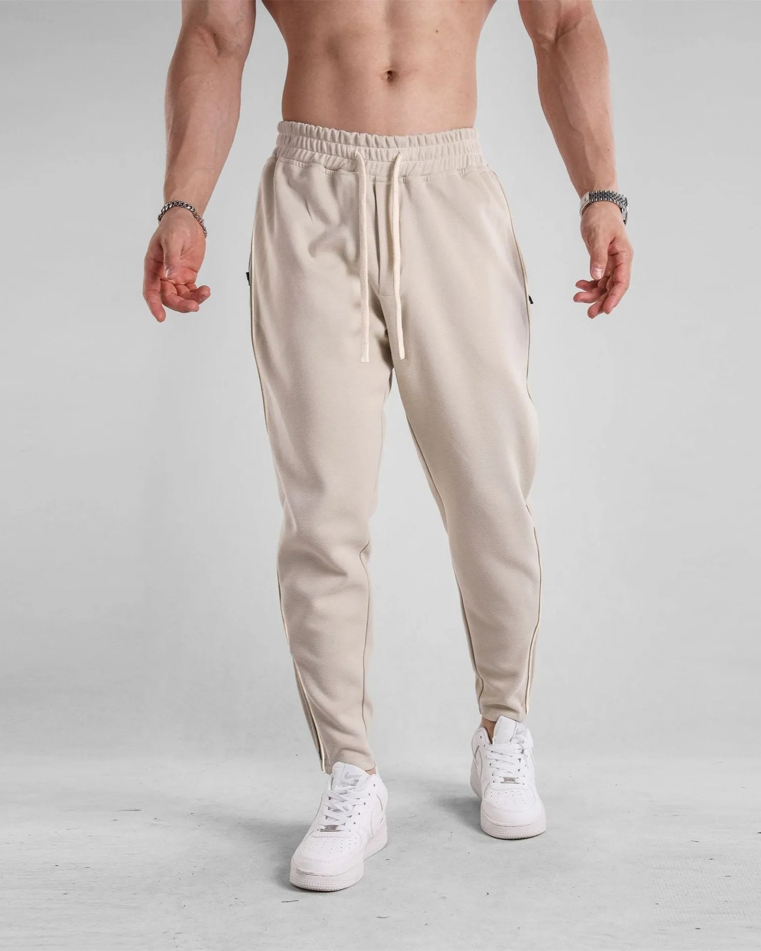 Track Side Sweatpants With Zipper Hem