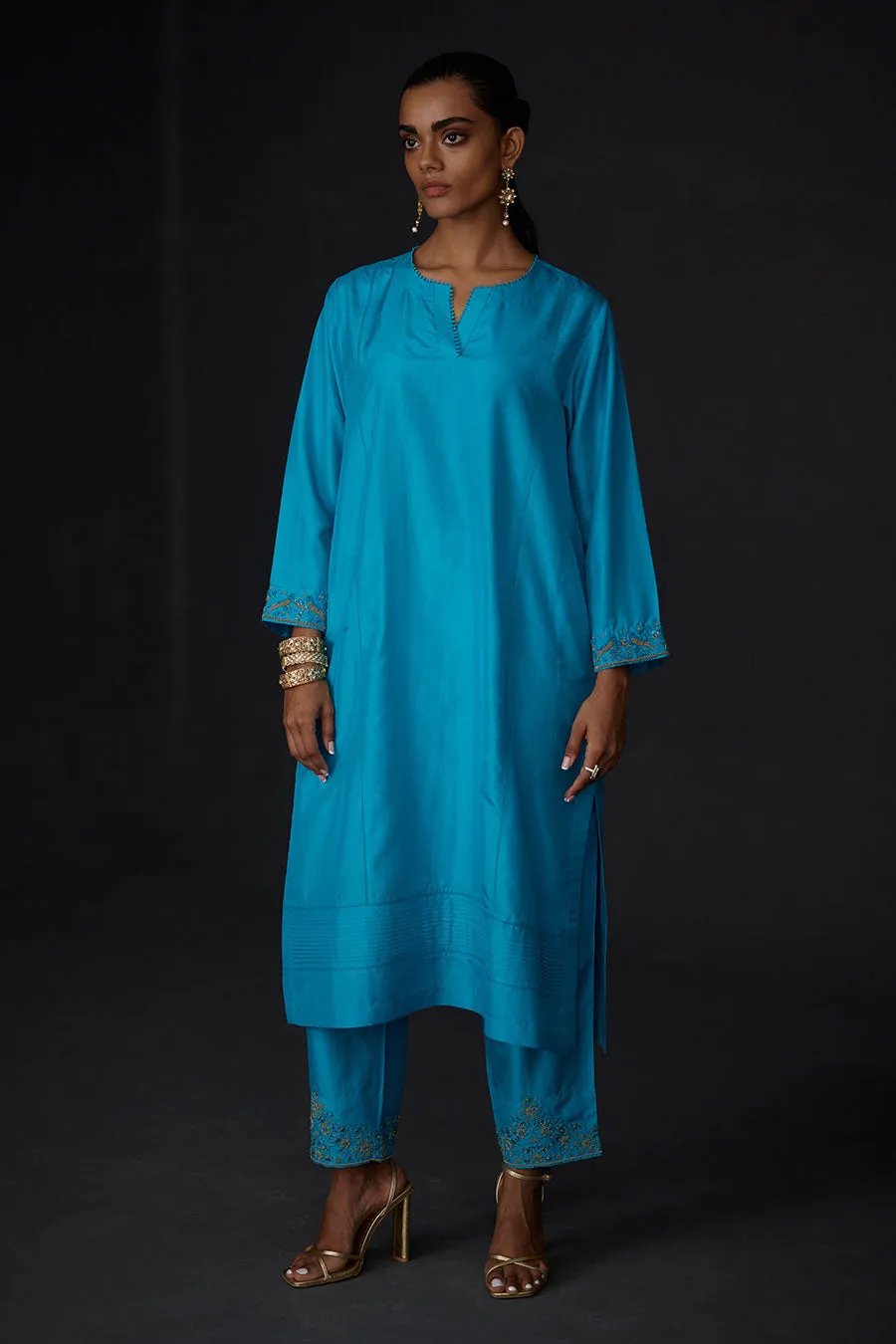 Turquoise Blue Pintuck Tunic & Embroidered Pant Set