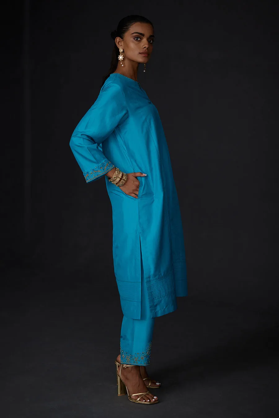 Turquoise Blue Pintuck Tunic & Embroidered Pant Set