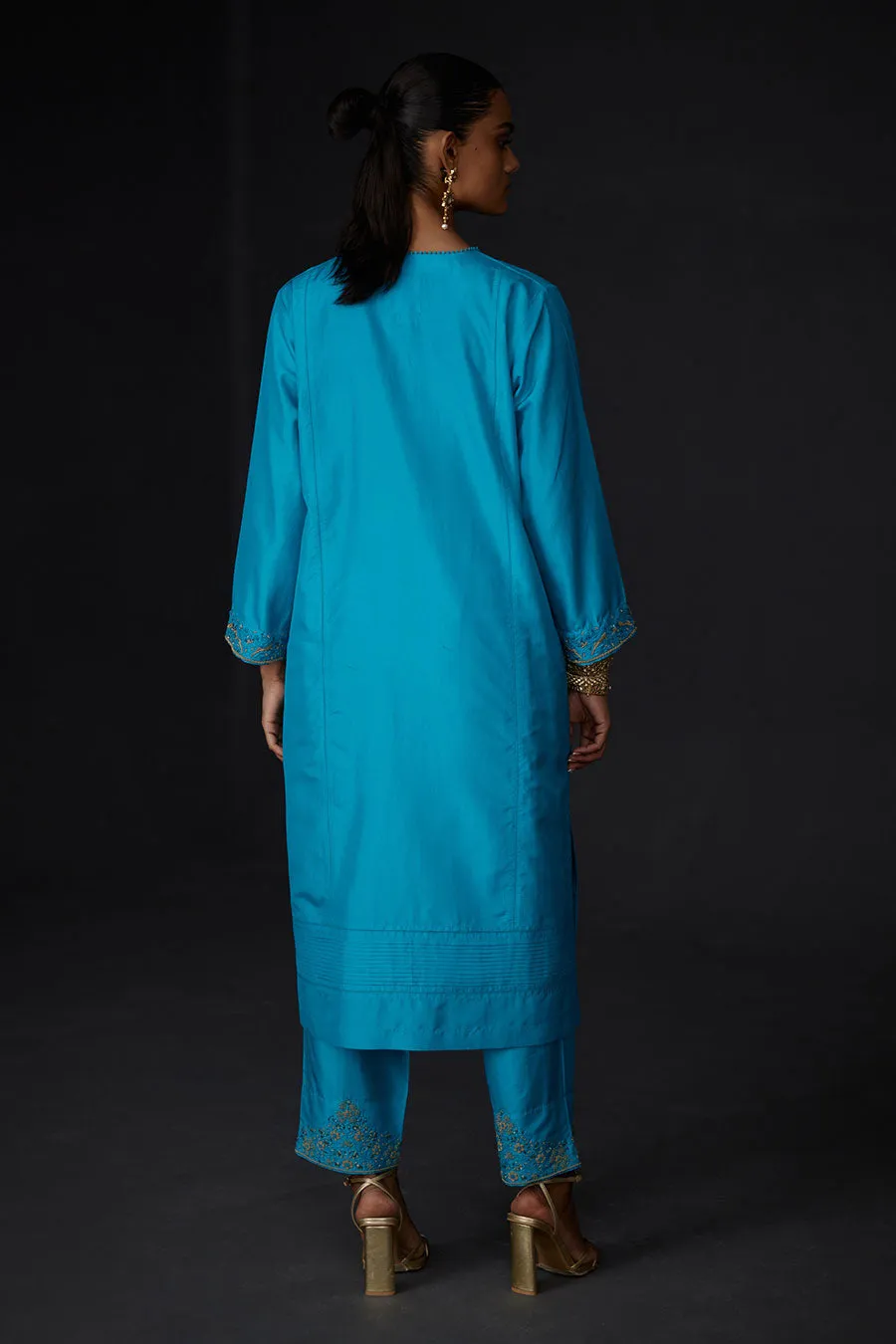 Turquoise Blue Pintuck Tunic & Embroidered Pant Set