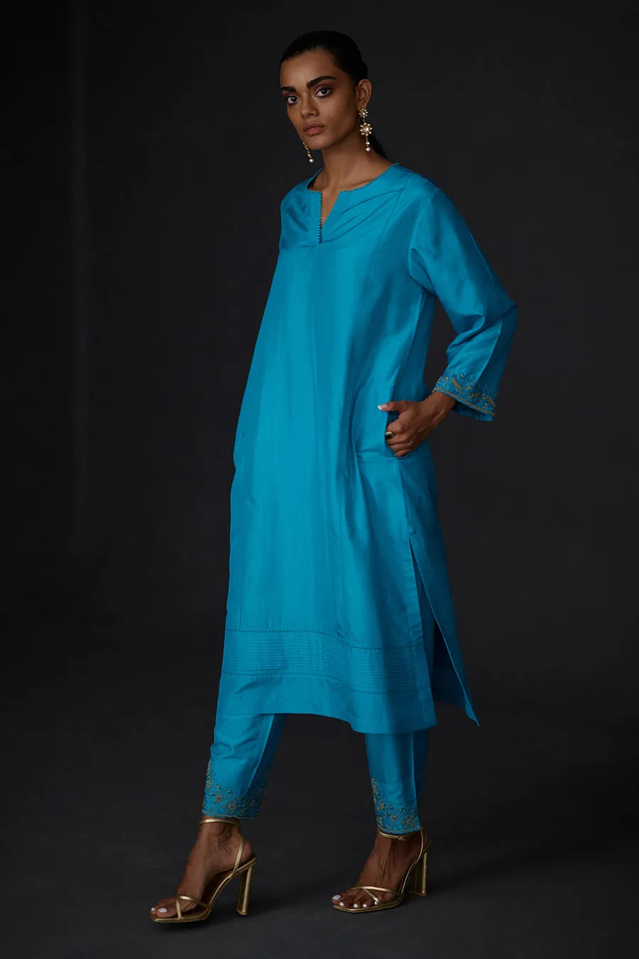 Turquoise Blue Pintuck Tunic & Embroidered Pant Set