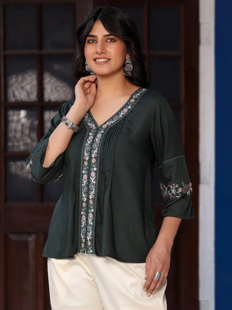 Women Green Rayon Solid With Embroidered Tunic