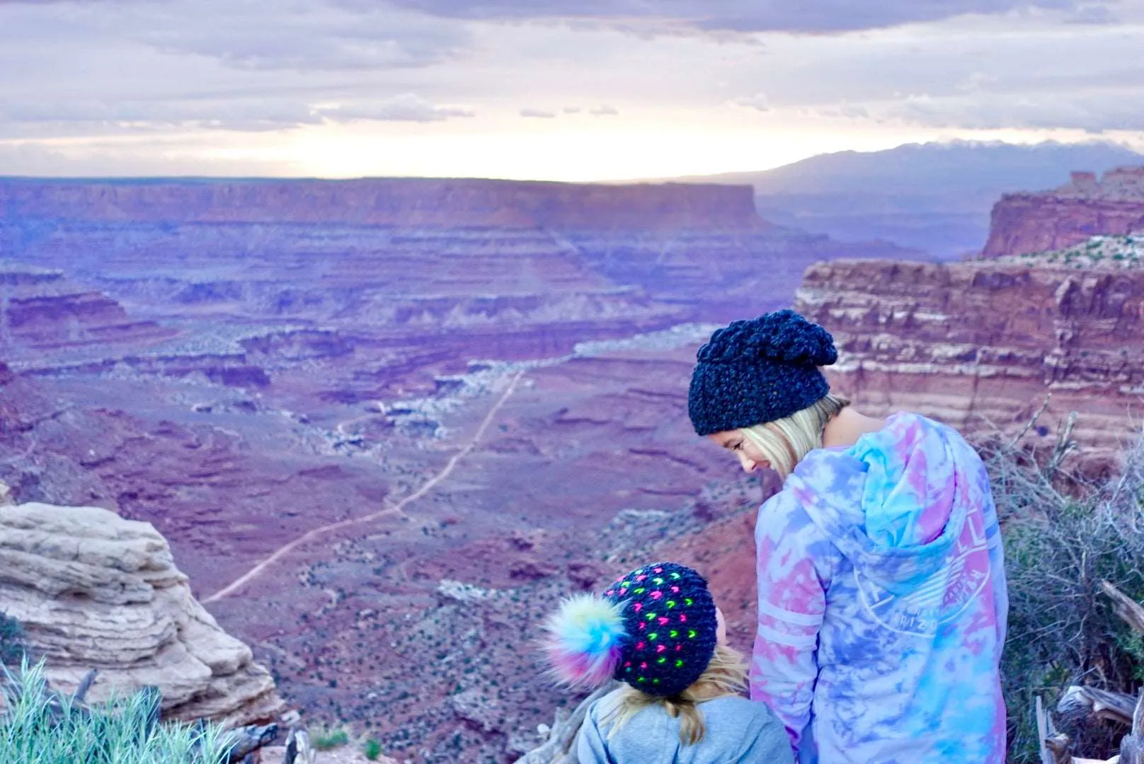 Youth Knit Hearts Pom Hat | Gray Rainbow