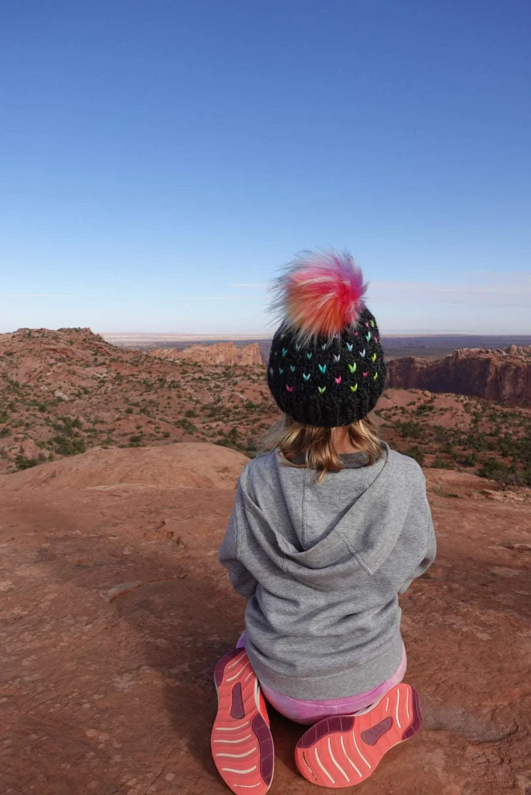 Youth Knit Hearts Pom Hat | Gray Rainbow